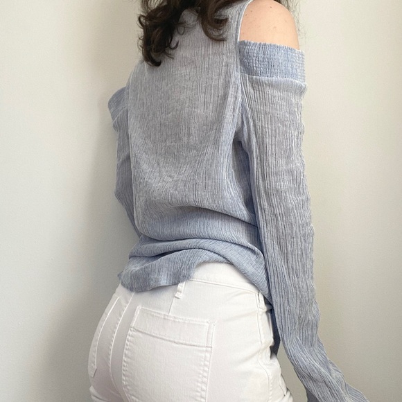 Blue Cold Shoulder Blouse - Picture 3 of 4